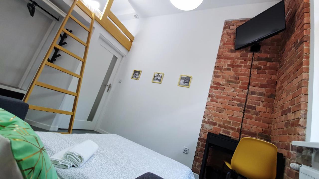 Trzypokojowy Apartament Katowice Damrota 4 Vandrehjem Eksteriør billede